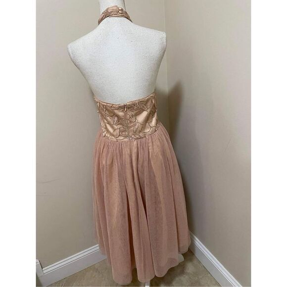 Donna Morgan Sleeveless Sheer Mesh V-Neck Midi Dress Size 16 - Picture 4 of 5